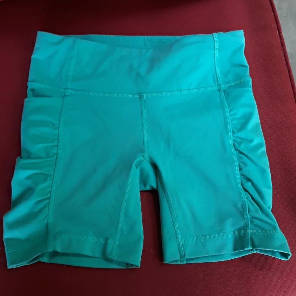 LULULEMON Speed Track Activewear Shorts | Green 4